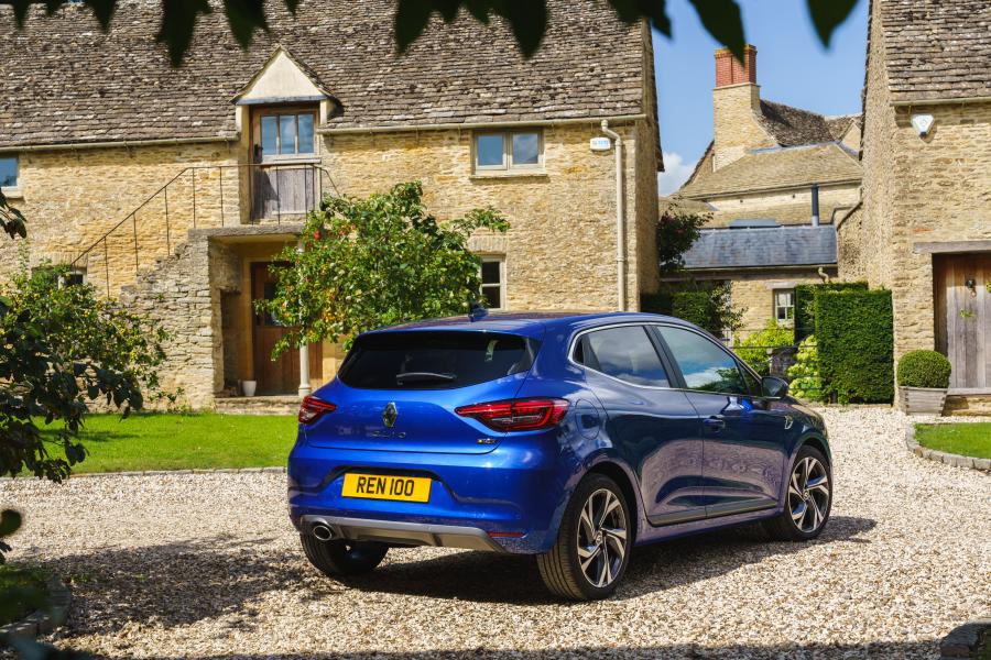  Renault Clio R.S. Line 2019 года  (UK) (фото 35 из 40)